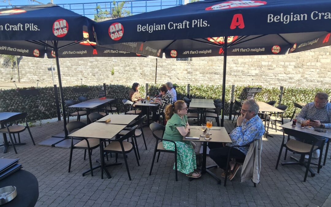Notre terrasse est ouverte!